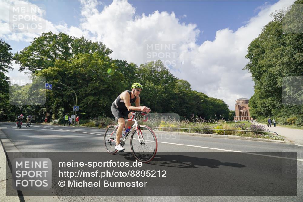 14.09.2025 - Stadtparktriathlon Michael Burmester http://msf.ph/oto/8895212 14.09.2025 12:54:46 Radfahren 1342, 1353, 1419, 1469, 1504 meine-sportfotos.de