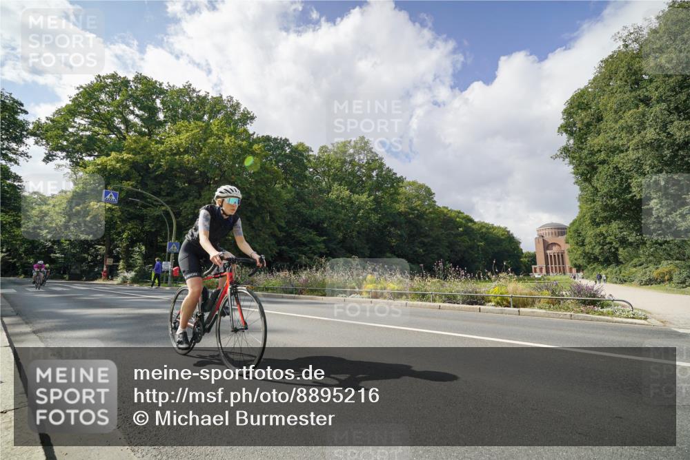 14.09.2025 - Stadtparktriathlon Michael Burmester http://msf.ph/oto/8895216 14.09.2025 12:55:06 Radfahren 1258, 1319, 1349, 1441 meine-sportfotos.de