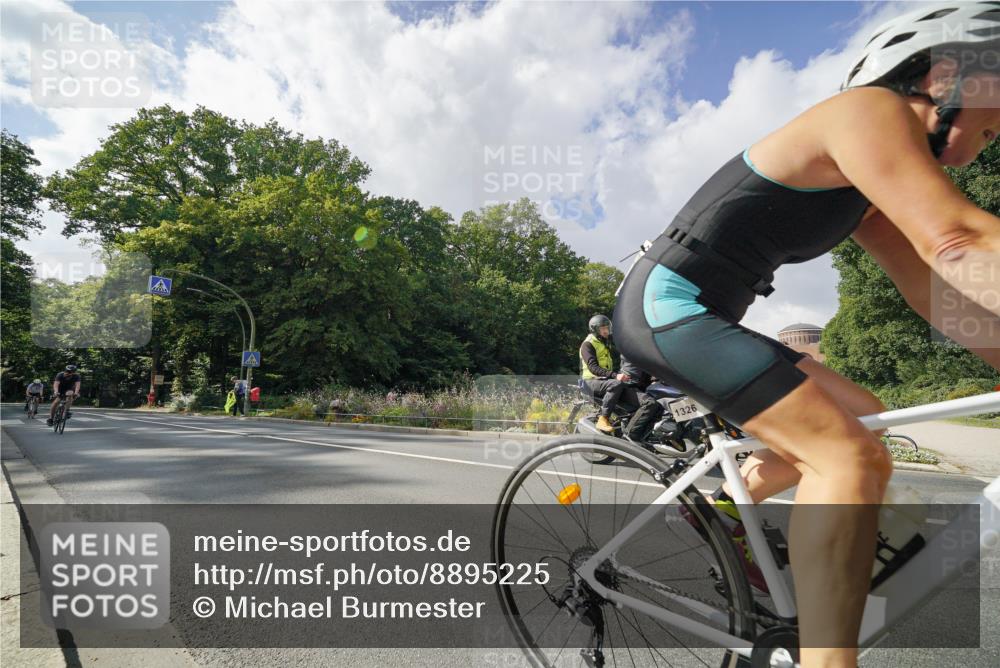 14.09.2025 - Stadtparktriathlon Michael Burmester http://msf.ph/oto/8895225 14.09.2025 12:55:26 Radfahren 1326, 1357, 1376, 1387, 1397, 1414, 1514 meine-sportfotos.de