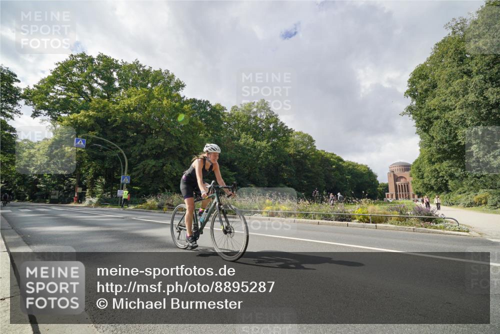 14.09.2025 - Stadtparktriathlon Michael Burmester http://msf.ph/oto/8895287 14.09.2025 12:58:00 Radfahren 1268, 1288, 1328, 1336, 1373, 1386, 1521 meine-sportfotos.de