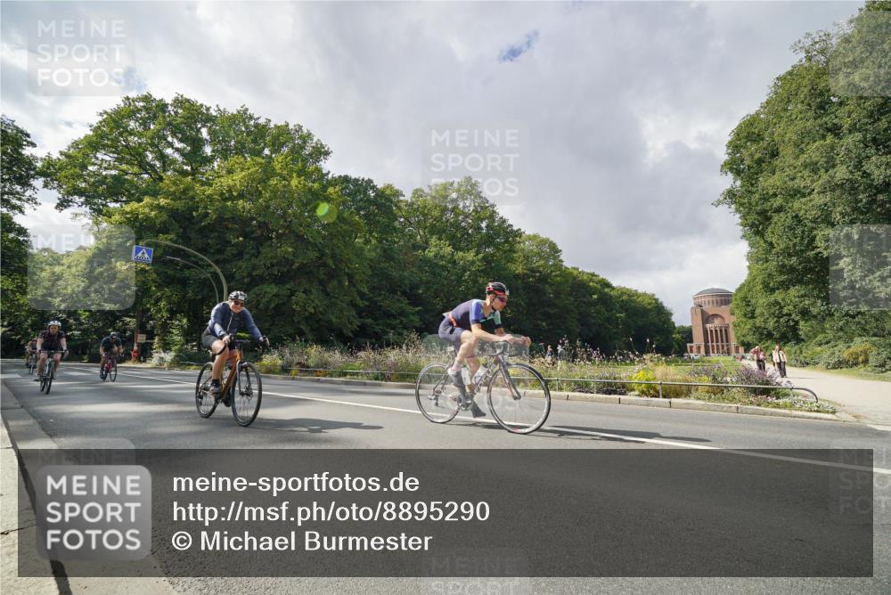 14.09.2025 - Stadtparktriathlon Michael Burmester http://msf.ph/oto/8895290 14.09.2025 12:58:07 Radfahren 1268, 1288, 1373, 1383, 1386, 1521 meine-sportfotos.de