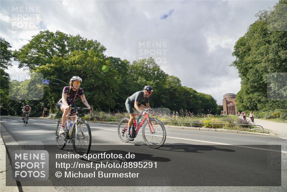 14.09.2025 - Stadtparktriathlon Michael Burmester http://msf.ph/oto/8895291 14.09.2025 12:58:08 Radfahren 1268, 1288, 1373, 1383, 1386, 1521 meine-sportfotos.de