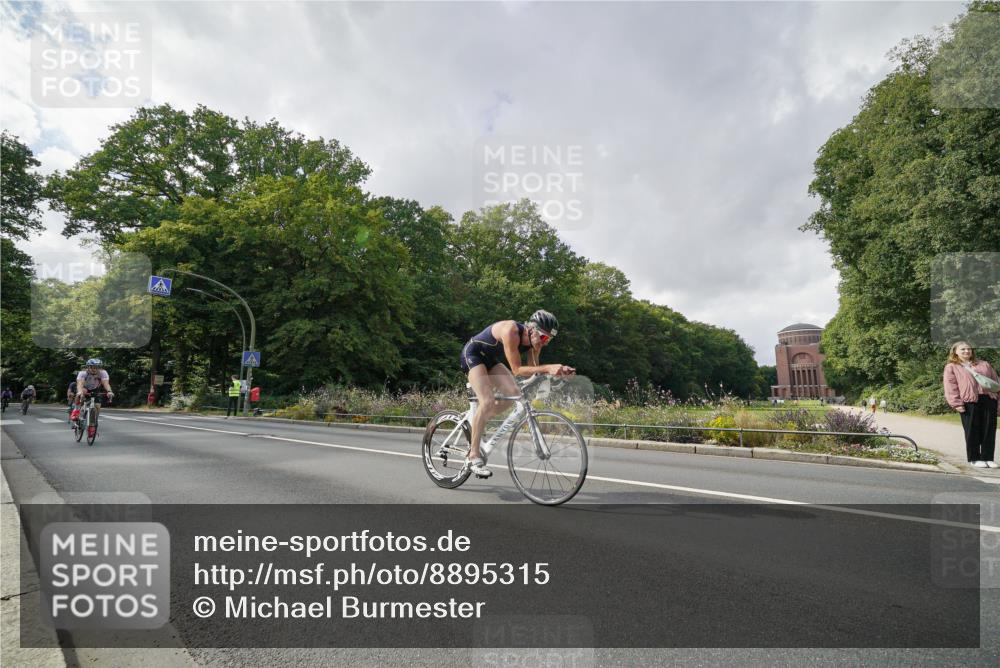14.09.2025 - Stadtparktriathlon Michael Burmester http://msf.ph/oto/8895315 14.09.2025 12:59:11 Radfahren 1279, 1334, 1390, 1392, 1417, 1495, 1511 meine-sportfotos.de