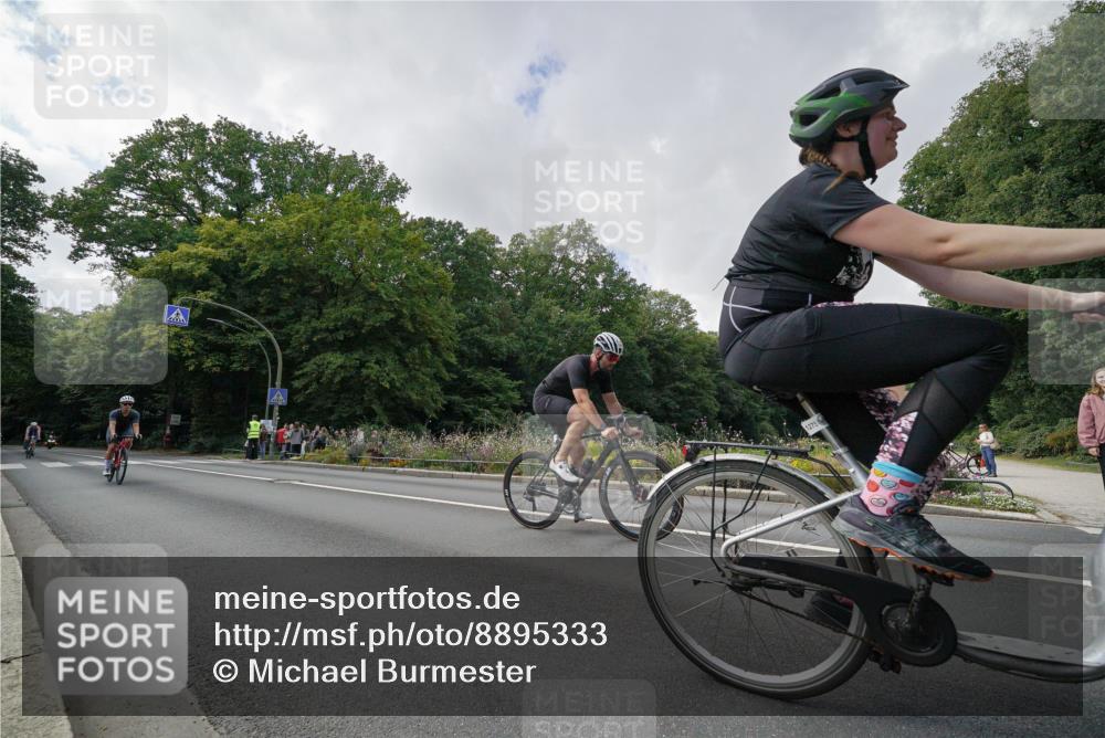 14.09.2025 - Stadtparktriathlon Michael Burmester http://msf.ph/oto/8895333 14.09.2025 12:59:40 Radfahren 1275, 1312, 1335, 1359, 1396, 1404, 1413, 1451, 1484 meine-sportfotos.de