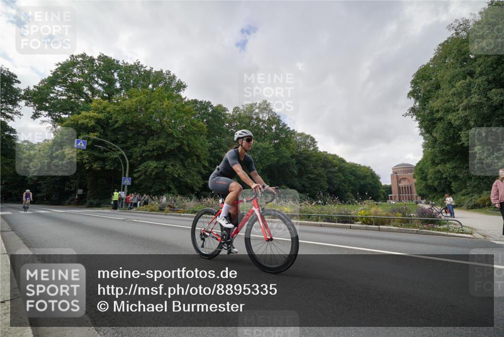 14.09.2025 - Stadtparktriathlon Michael Burmester http://msf.ph/oto/8895335 14.09.2025 12:59:41 Radfahren 1275, 1312, 1335, 1359, 1396, 1404, 1413, 1451, 1484 meine-sportfotos.de