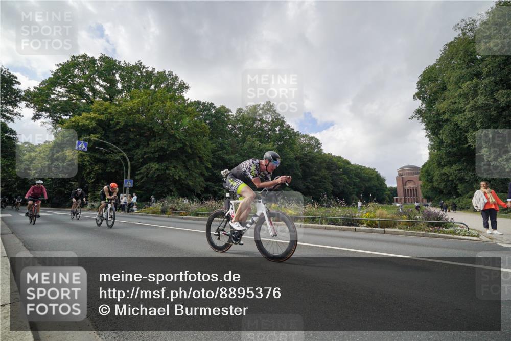 14.09.2025 - Stadtparktriathlon Michael Burmester http://msf.ph/oto/8895376 14.09.2025 13:01:20 Radfahren 1236, 1303, 1341, 1353, 1360, 1368, 1420, 1438, 1439, 1454, 1496, 1504, 1506, 1507, 1508, 1515 meine-sportfotos.de
