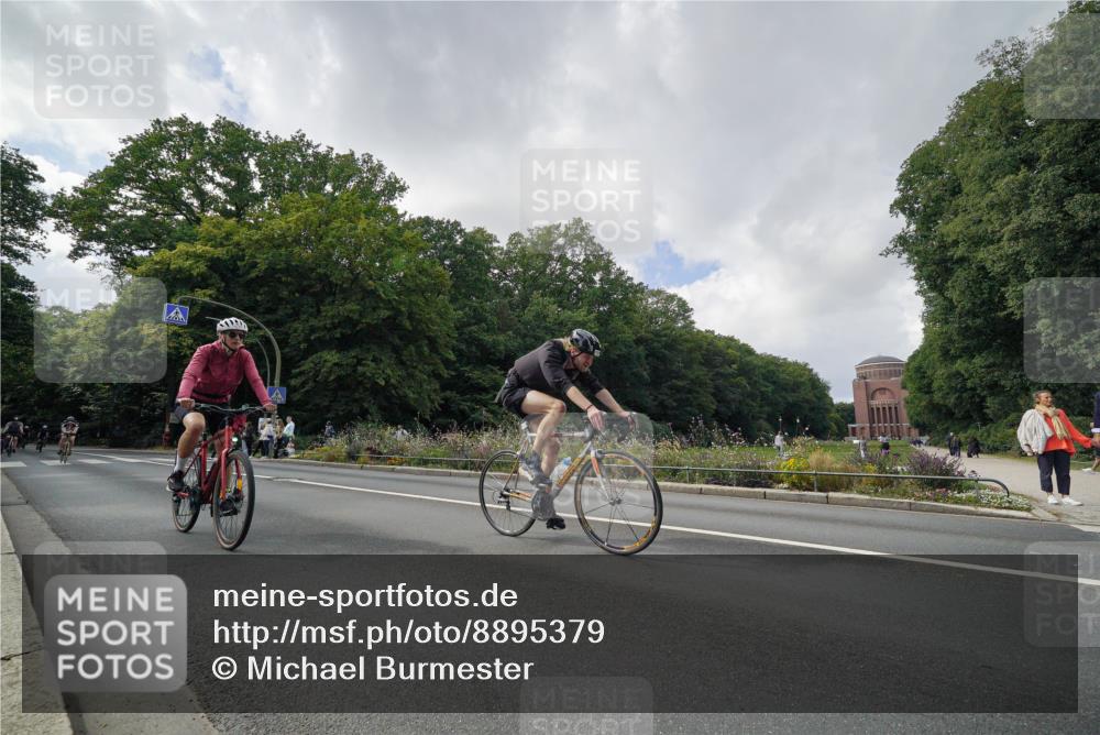 14.09.2025 - Stadtparktriathlon Michael Burmester http://msf.ph/oto/8895379 14.09.2025 13:01:21 Radfahren 1236, 1303, 1341, 1353, 1360, 1368, 1420, 1438, 1439, 1454, 1496, 1504, 1506, 1507, 1508, 1515 meine-sportfotos.de
