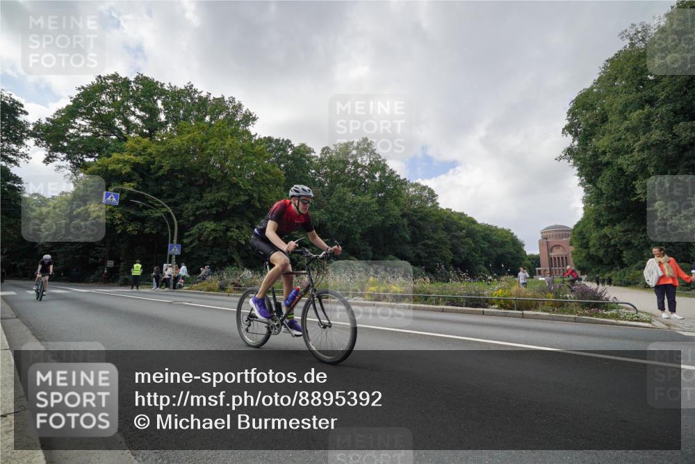14.09.2025 - Stadtparktriathlon Michael Burmester http://msf.ph/oto/8895392 14.09.2025 13:01:35 Radfahren 1419, 1447, 1453, 1469, 1479, 1480 meine-sportfotos.de