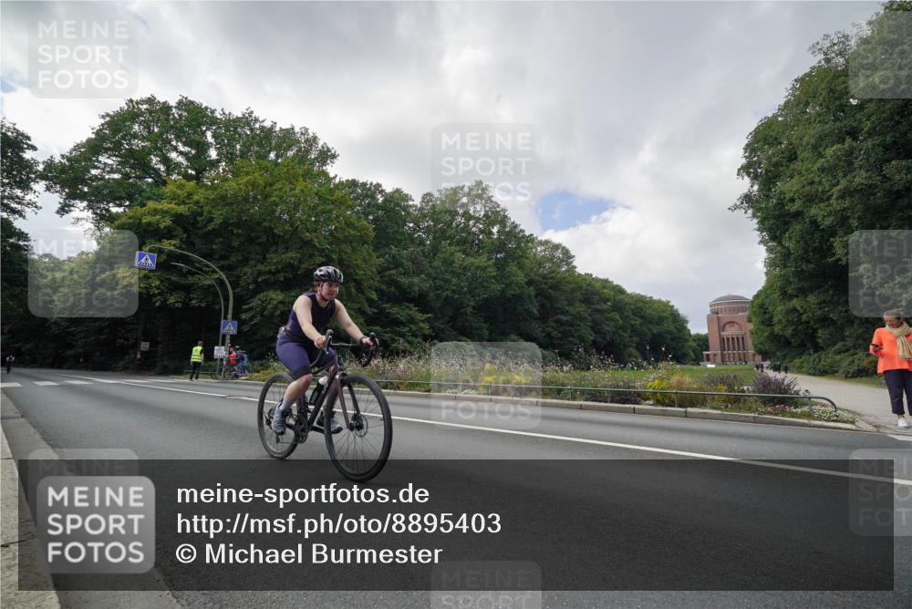 14.09.2025 - Stadtparktriathlon Michael Burmester http://msf.ph/oto/8895403 14.09.2025 13:02:00 Radfahren 1323, 1410, 1436, 1463, 1501, 1514 meine-sportfotos.de