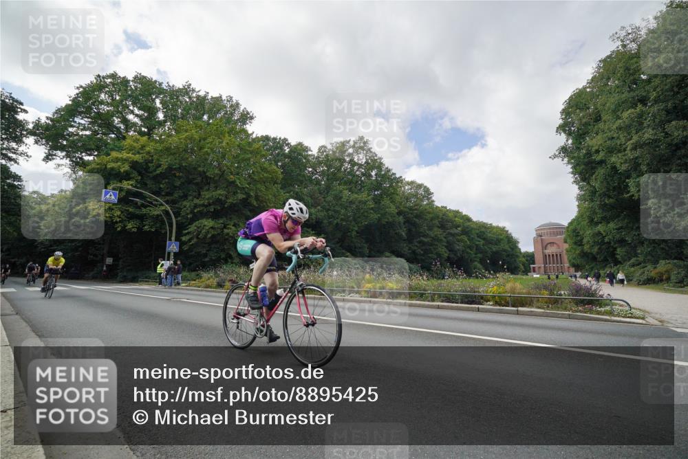 14.09.2025 - Stadtparktriathlon Michael Burmester http://msf.ph/oto/8895425 14.09.2025 13:02:47 Radfahren 1342, 1349, 1355, 1367, 1434, 1435, 1477, 1483, 1488 meine-sportfotos.de