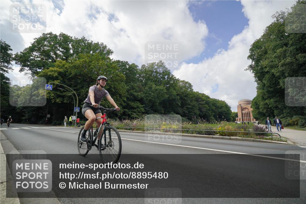 14.09.2025 - Stadtparktriathlon Michael Burmester http://msf.ph/oto/8895480 14.09.2025 13:04:49 Radfahren 1246, 1307, 1358, 1365, 1386, 1455, 1474, 1521 meine-sportfotos.de