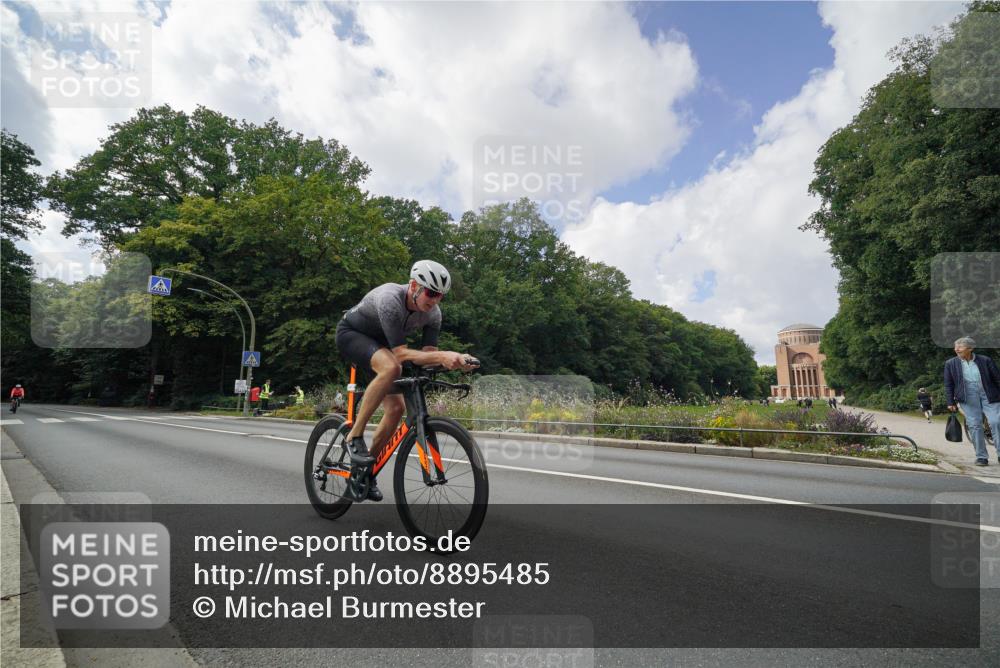 14.09.2025 - Stadtparktriathlon Michael Burmester http://msf.ph/oto/8895485 14.09.2025 13:05:05 Radfahren 1347, 1426 meine-sportfotos.de