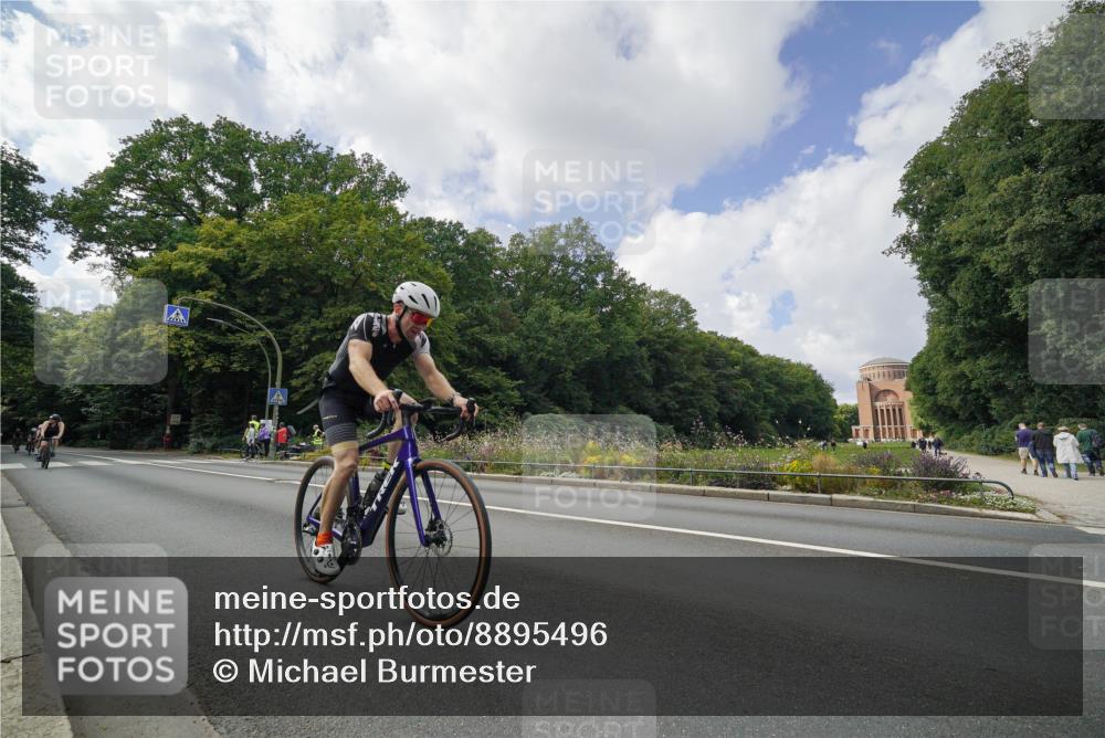 14.09.2025 - Stadtparktriathlon Michael Burmester http://msf.ph/oto/8895496 14.09.2025 13:05:35 Radfahren 1330, 1344, 1356, 1369, 1388, 1494, 1511, 1520 meine-sportfotos.de