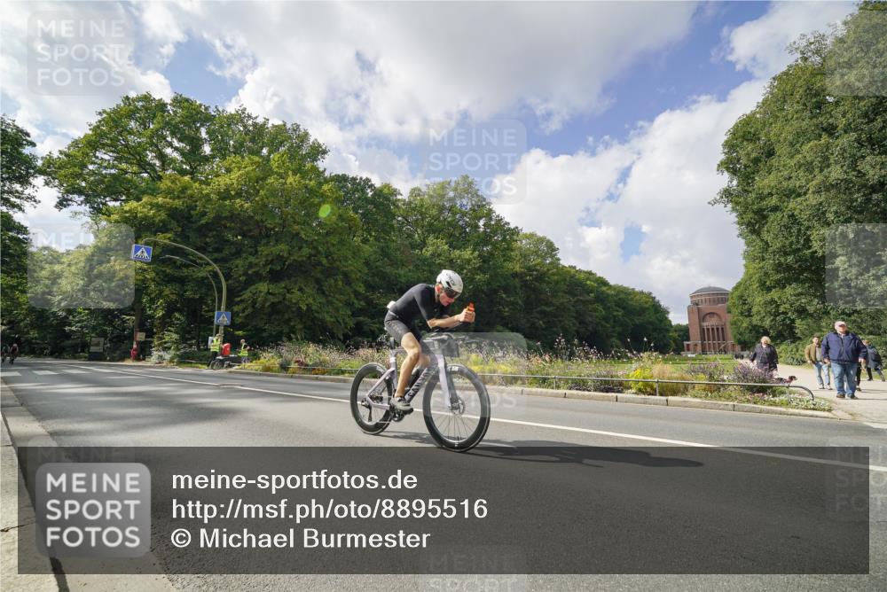 14.09.2025 - Stadtparktriathlon Michael Burmester http://msf.ph/oto/8895516 14.09.2025 13:06:18 Radfahren 1328, 1336, 1359, 1392, 1484 meine-sportfotos.de