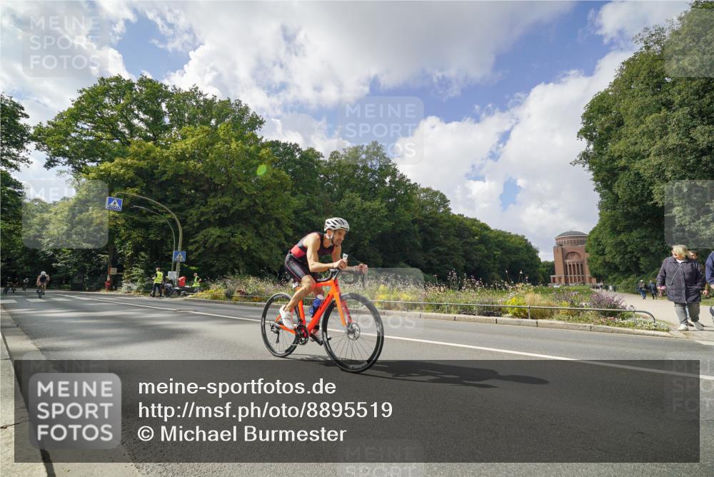 14.09.2025 - Stadtparktriathlon Michael Burmester http://msf.ph/oto/8895519 14.09.2025 13:06:28 Radfahren 1328, 1359, 1371, 1381, 1391, 1413, 1452 meine-sportfotos.de
