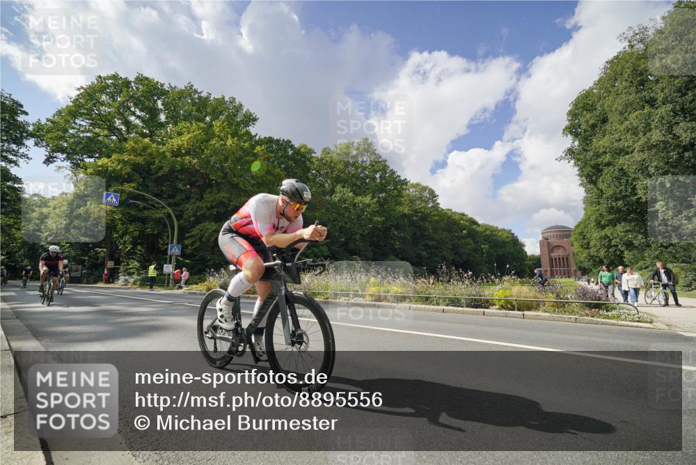14.09.2025 - Stadtparktriathlon Michael Burmester http://msf.ph/oto/8895556 14.09.2025 13:08:38 Radfahren 1360, 1368, 1420, 1481, 1498, 1506, 1514, 1518 meine-sportfotos.de