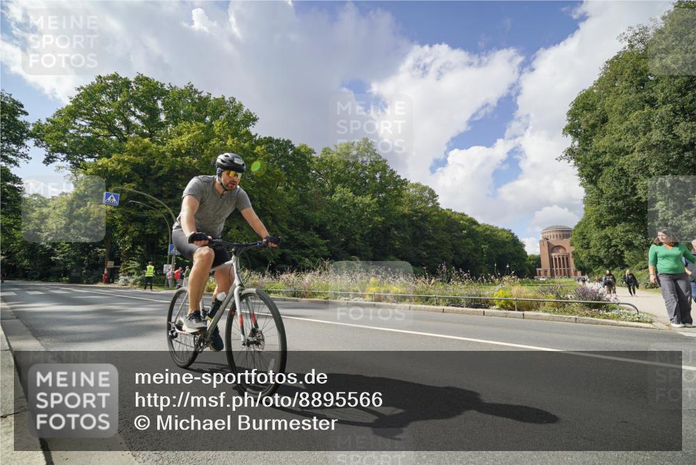 14.09.2025 - Stadtparktriathlon Michael Burmester http://msf.ph/oto/8895566 14.09.2025 13:08:47 Radfahren 1368, 1432, 1496, 1498, 1506, 1518 meine-sportfotos.de