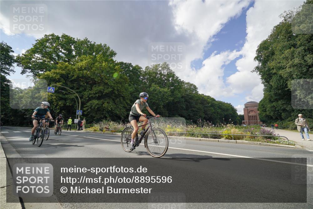 14.09.2025 - Stadtparktriathlon Michael Burmester http://msf.ph/oto/8895596 14.09.2025 13:10:24 Radfahren 1349, 1387, 1436, 1438, 1439, 1467, 1488, 1489, 1499, 1501 meine-sportfotos.de