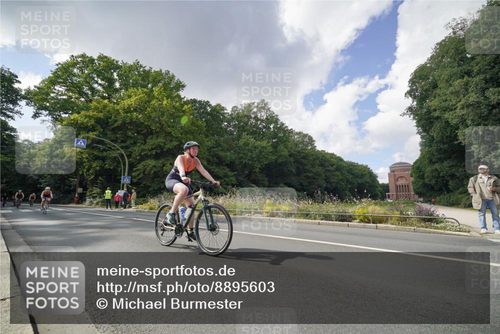 14.09.2025 - Stadtparktriathlon Michael Burmester http://msf.ph/oto/8895603 14.09.2025 13:10:40 Radfahren 1331, 1341, 1342, 1380, 1414, 1431, 1510, 1519 meine-sportfotos.de