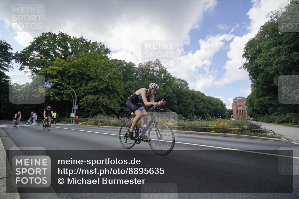 14.09.2025 - Stadtparktriathlon Michael Burmester http://msf.ph/oto/8895635 14.09.2025 13:12:12 Radfahren 1275, 1326, 1394, 1429, 1465, 1472, 1558 meine-sportfotos.de