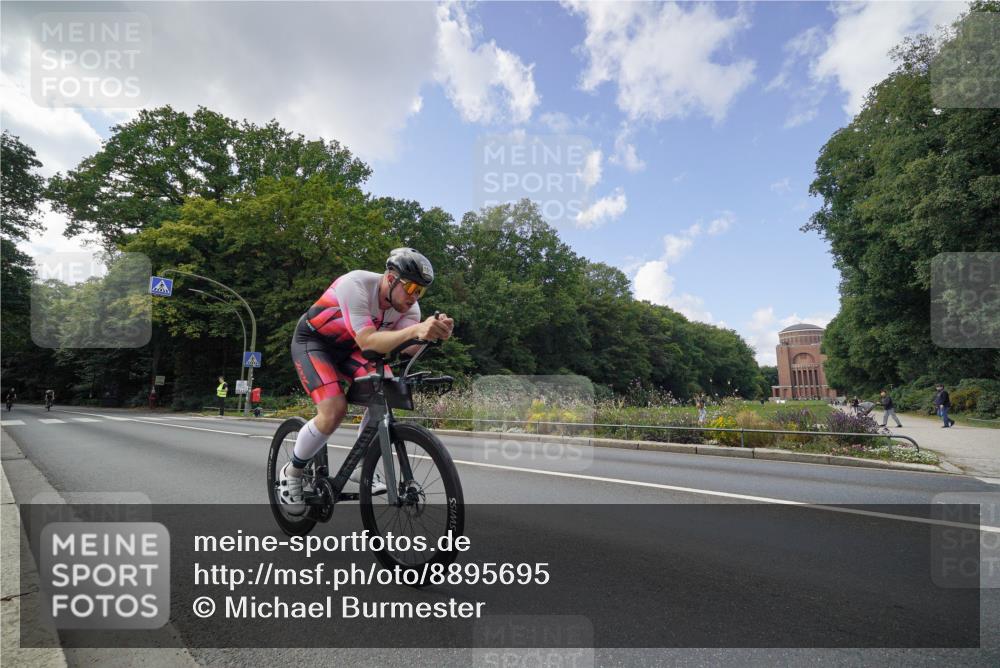 14.09.2025 - Stadtparktriathlon Michael Burmester http://msf.ph/oto/8895695 14.09.2025 13:15:19 Radfahren 1456, 1471, 1514, 1538 meine-sportfotos.de