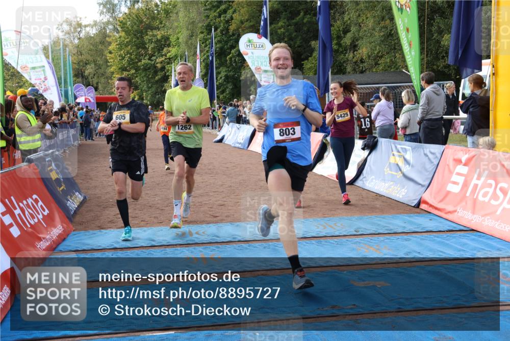 14.09.2025 - Airport Race Strokosch-Dieckow http://msf.ph/oto/8895727 14.09.2025 12:15:39 Ziel 133, 605, 803, 1262, 5194, 5288, 5323, 5425, 5426, 5433, 5516 meine-sportfotos.de