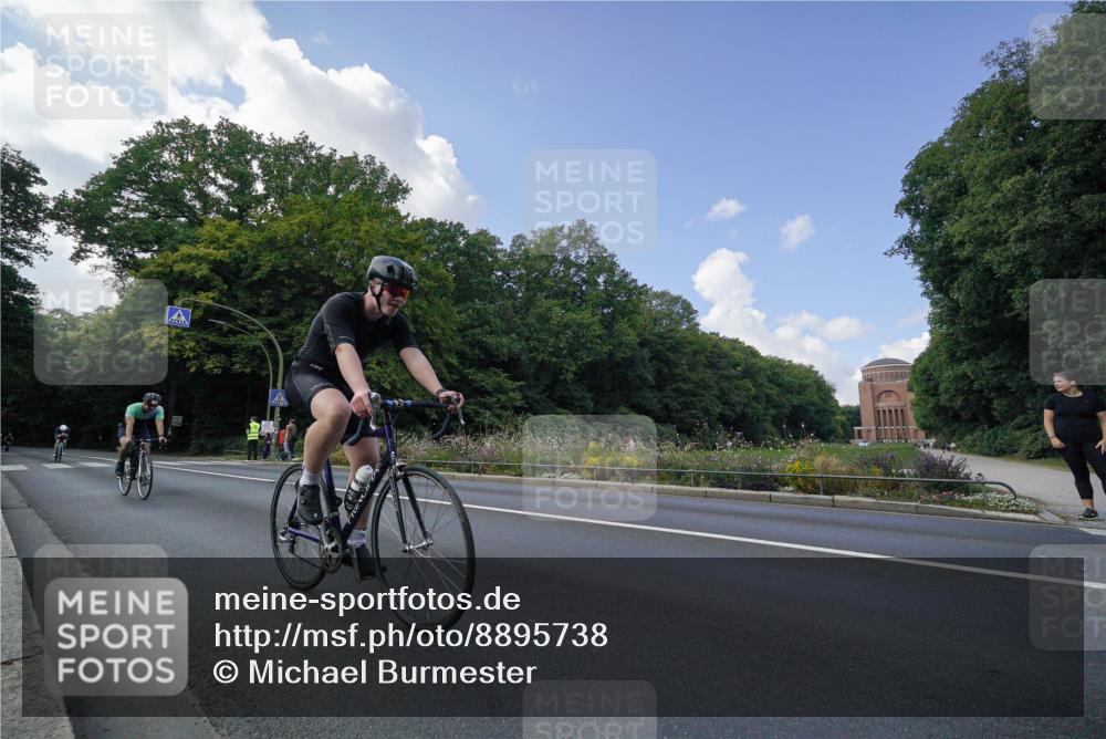 14.09.2025 - Stadtparktriathlon Michael Burmester http://msf.ph/oto/8895738 14.09.2025 13:17:37 Radfahren 1427, 1488, 1499, 1510, 1522, 1544 meine-sportfotos.de