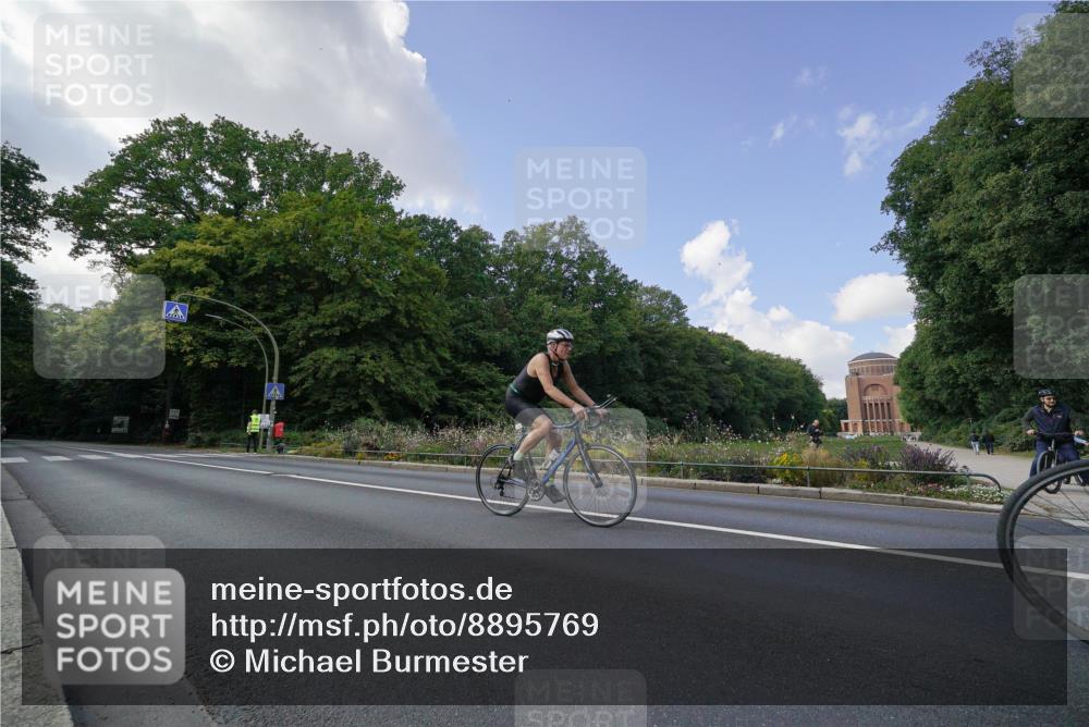 14.09.2025 - Stadtparktriathlon Michael Burmester http://msf.ph/oto/8895769 14.09.2025 13:18:54 Radfahren 1343, 1431, 1472, 1489, 1493, 1511, 1519, 1539 meine-sportfotos.de