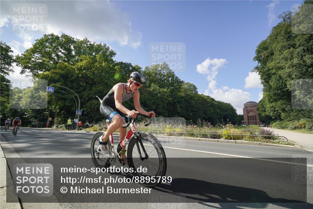 14.09.2025 - Stadtparktriathlon Michael Burmester http://msf.ph/oto/8895789 14.09.2025 13:19:49 Radfahren 1357, 1397, 1450, 1494, 1537, 1541, 1620 meine-sportfotos.de