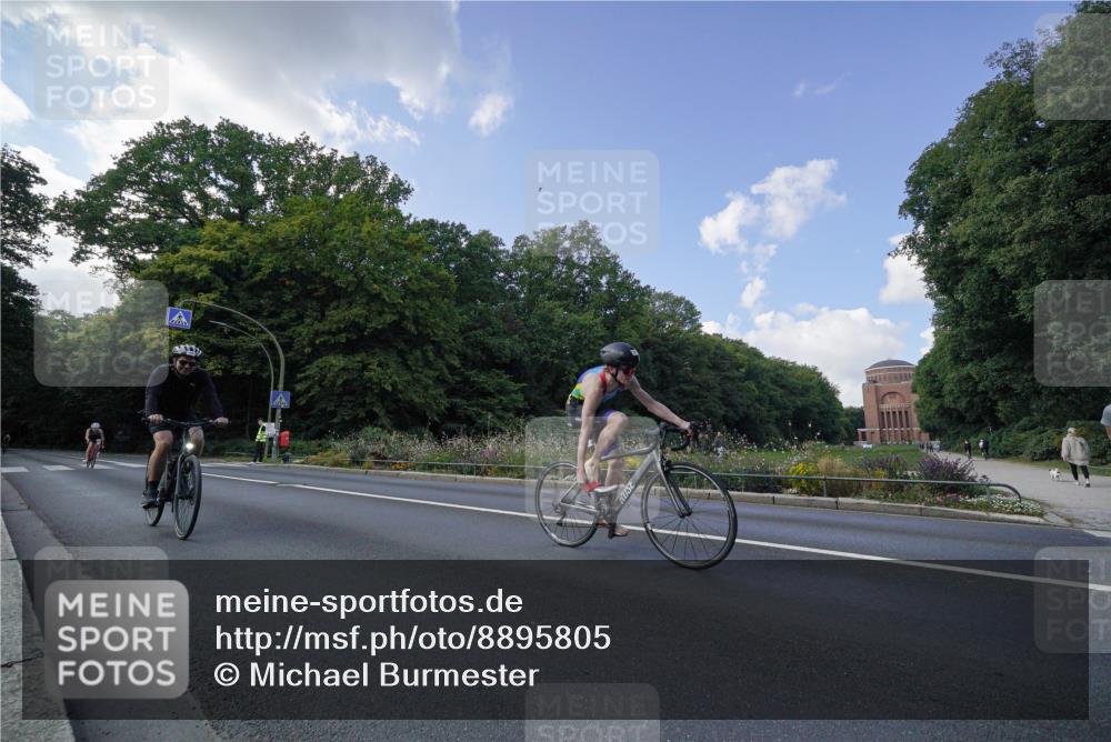 14.09.2025 - Stadtparktriathlon Michael Burmester http://msf.ph/oto/8895805 14.09.2025 13:20:21 Radfahren 1341, 1497, 1513, 1581, 1596, 1605, 1607 meine-sportfotos.de