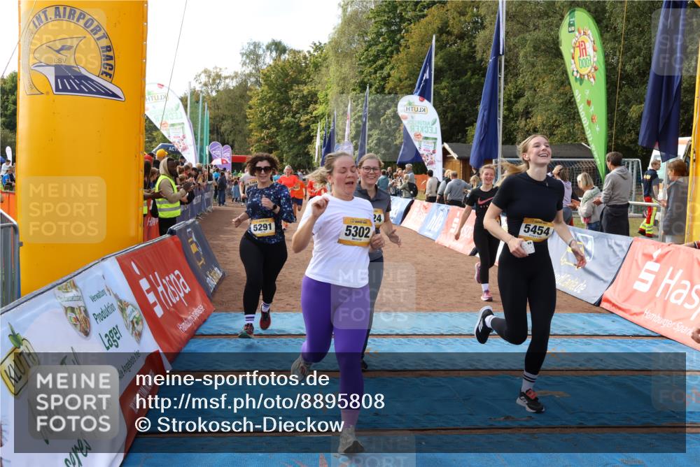 14.09.2025 - Airport Race Strokosch-Dieckow http://msf.ph/oto/8895808 14.09.2025 12:16:00 Ziel 345, 1794, 1869, 5038, 5039, 5158, 5291, 5302, 5303, 5304, 5324, 5379, 5384, 5449, 5454, 5461 meine-sportfotos.de