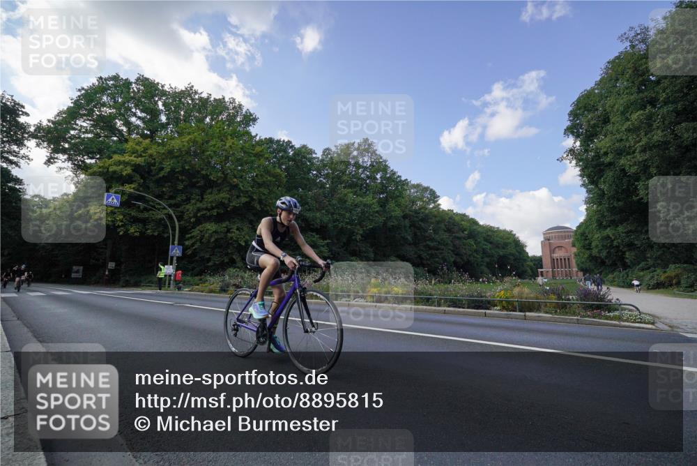 14.09.2025 - Stadtparktriathlon Michael Burmester http://msf.ph/oto/8895815 14.09.2025 13:20:45 Radfahren 1434, 1435, 1463, 1483, 1579, 1603 meine-sportfotos.de