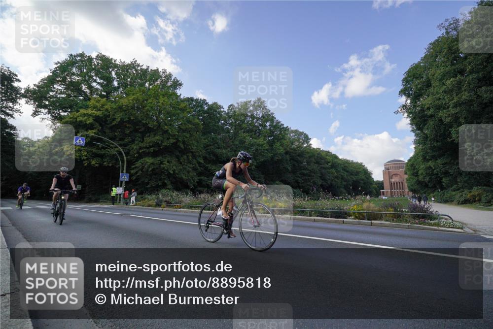 14.09.2025 - Stadtparktriathlon Michael Burmester http://msf.ph/oto/8895818 14.09.2025 13:20:50 Radfahren 1435, 1463, 1483, 1528, 1579, 1603 meine-sportfotos.de