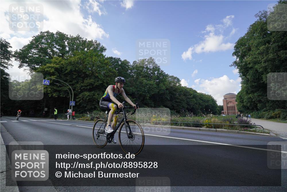 14.09.2025 - Stadtparktriathlon Michael Burmester http://msf.ph/oto/8895828 14.09.2025 13:21:06 Radfahren 1331, 1504, 1556, 1594, 1616 meine-sportfotos.de