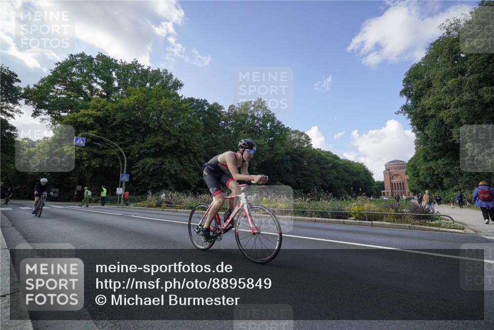 14.09.2025 - Stadtparktriathlon Michael Burmester http://msf.ph/oto/8895849 14.09.2025 13:22:04 Radfahren 1487, 1490, 1505, 1604 meine-sportfotos.de