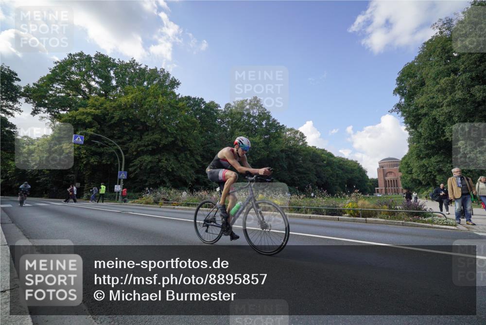 14.09.2025 - Stadtparktriathlon Michael Burmester http://msf.ph/oto/8895857 14.09.2025 13:22:23 Radfahren 1430, 1444, 1520, 1536, 1548, 1610 meine-sportfotos.de