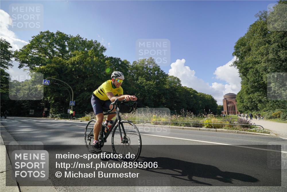 14.09.2025 - Stadtparktriathlon Michael Burmester http://msf.ph/oto/8895906 14.09.2025 13:24:23 Radfahren 1459, 1477, 1496, 1531, 1569 meine-sportfotos.de
