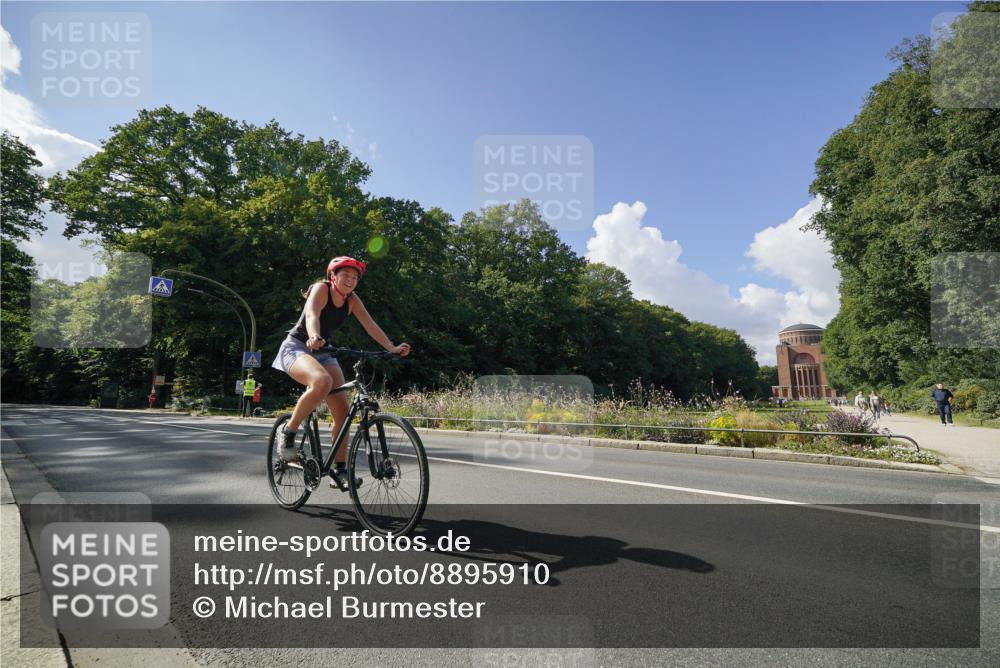 14.09.2025 - Stadtparktriathlon Michael Burmester http://msf.ph/oto/8895910 14.09.2025 13:24:32 Radfahren 1459, 1496, 1569 meine-sportfotos.de