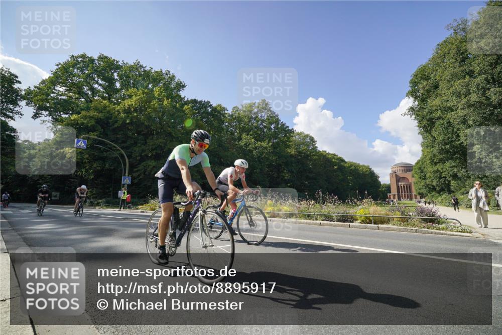 14.09.2025 - Stadtparktriathlon Michael Burmester http://msf.ph/oto/8895917 14.09.2025 13:24:50 Radfahren 1488, 1499, 1510, 1518, 1543, 1545, 1551, 1554, 1559, 1561, 1593 meine-sportfotos.de