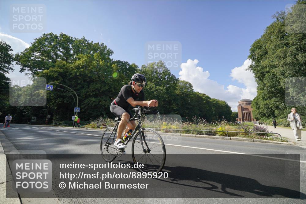 14.09.2025 - Stadtparktriathlon Michael Burmester http://msf.ph/oto/8895920 14.09.2025 13:24:52 Radfahren 1488, 1499, 1543, 1545, 1559, 1561, 1593, 1597 meine-sportfotos.de