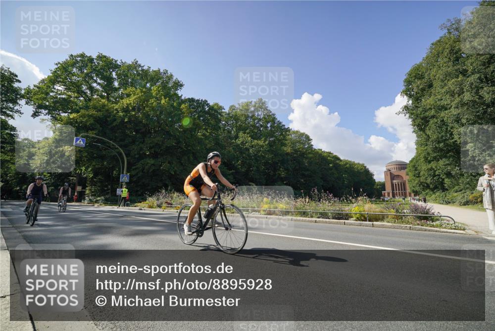 14.09.2025 - Stadtparktriathlon Michael Burmester http://msf.ph/oto/8895928 14.09.2025 13:25:06 Radfahren 1323, 1432, 1474, 1479, 1532, 1544, 1586, 1597 meine-sportfotos.de