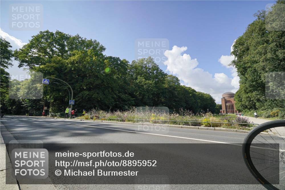14.09.2025 - Stadtparktriathlon Michael Burmester http://msf.ph/oto/8895952 14.09.2025 13:25:57 Radfahren 1427, 1472, 1498, 1507, 1522, 1546, 1598 meine-sportfotos.de