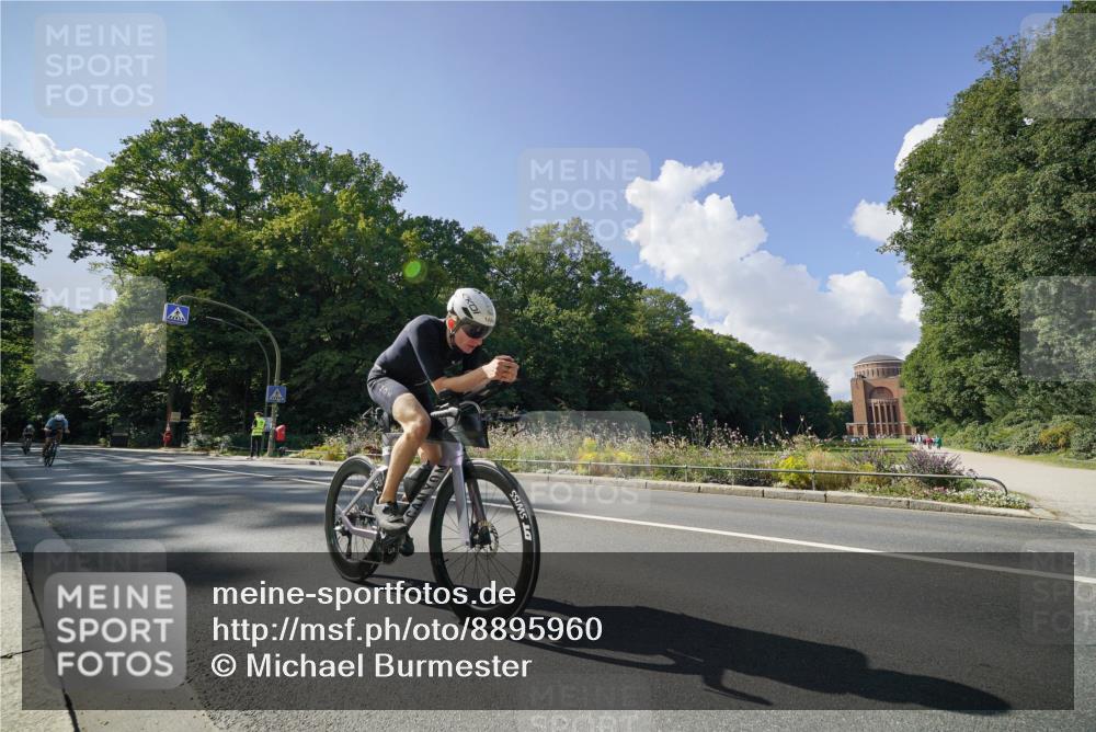 14.09.2025 - Stadtparktriathlon Michael Burmester http://msf.ph/oto/8895960 14.09.2025 13:26:21 Radfahren 1484, 1515, 1534, 1541, 1605, 1611 meine-sportfotos.de