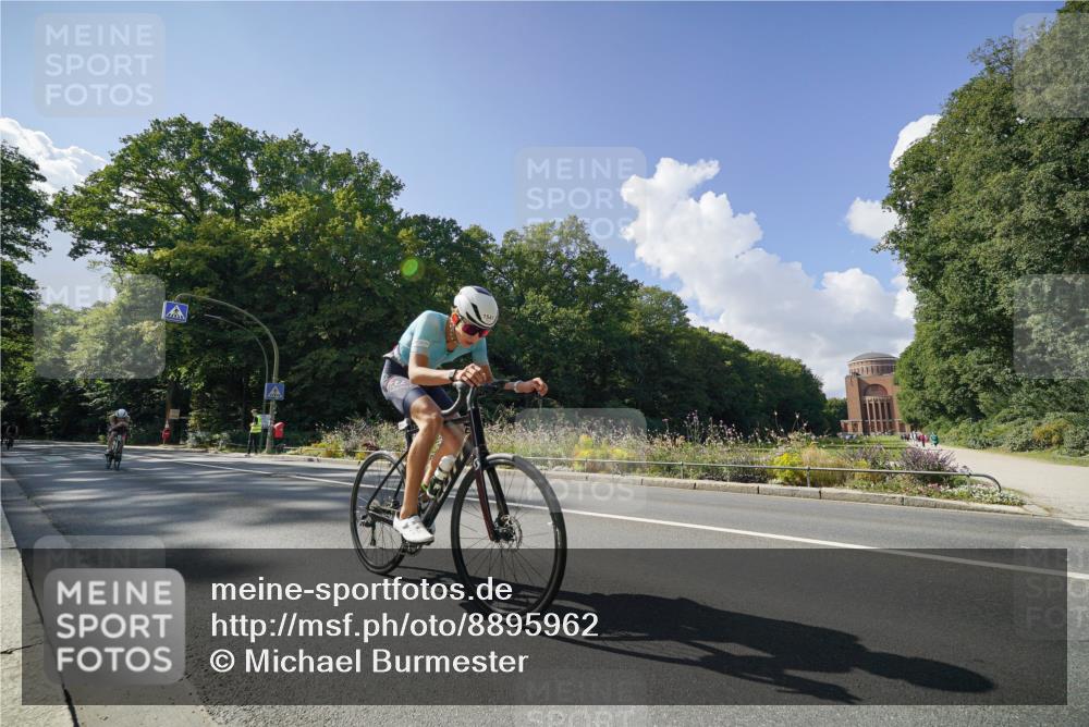 14.09.2025 - Stadtparktriathlon Michael Burmester http://msf.ph/oto/8895962 14.09.2025 13:26:23 Radfahren 1484, 1515, 1534, 1541, 1605, 1611 meine-sportfotos.de