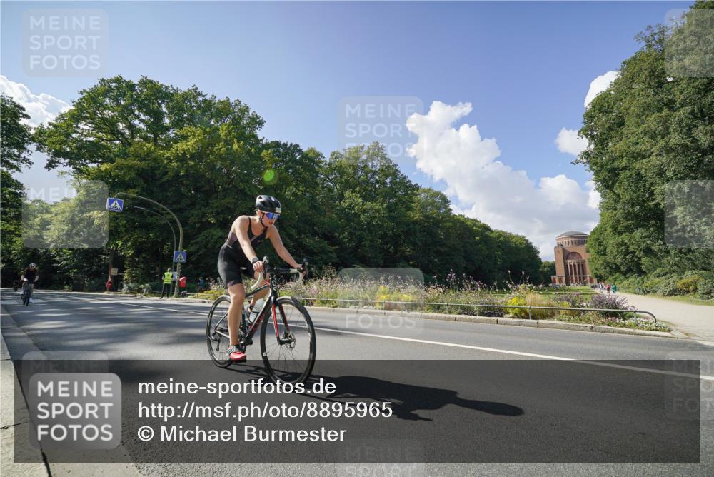 14.09.2025 - Stadtparktriathlon Michael Burmester http://msf.ph/oto/8895965 14.09.2025 13:26:28 Radfahren 1467, 1515, 1534, 1541, 1605, 1620 meine-sportfotos.de