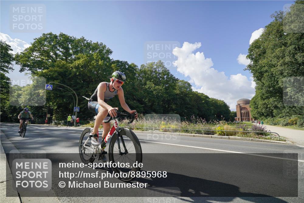 14.09.2025 - Stadtparktriathlon Michael Burmester http://msf.ph/oto/8895968 14.09.2025 13:26:33 Radfahren 1467, 1515, 1534, 1620 meine-sportfotos.de