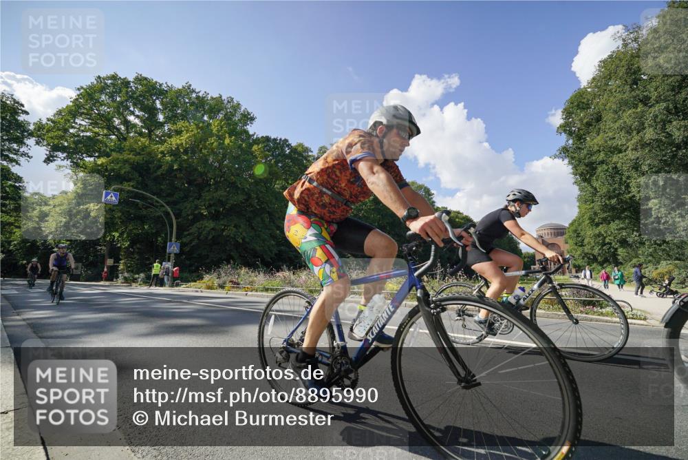 14.09.2025 - Stadtparktriathlon Michael Burmester http://msf.ph/oto/8895990 14.09.2025 13:27:13 Radfahren 1426, 1431, 1453, 1480, 1489, 1501, 1513, 1519, 1527, 1573, 1581, 1582 meine-sportfotos.de