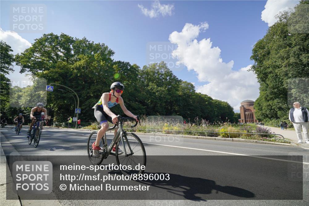 14.09.2025 - Stadtparktriathlon Michael Burmester http://msf.ph/oto/8896003 14.09.2025 13:27:50 Radfahren 1476, 1556, 1579, 1596, 1603, 1618 meine-sportfotos.de