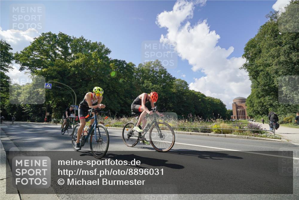 14.09.2025 - Stadtparktriathlon Michael Burmester http://msf.ph/oto/8896031 14.09.2025 13:28:57 Radfahren 1437, 1465, 1530, 1552, 1564, 1614 meine-sportfotos.de