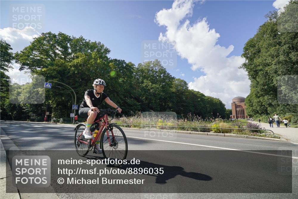 14.09.2025 - Stadtparktriathlon Michael Burmester http://msf.ph/oto/8896035 14.09.2025 13:29:03 Radfahren 1437, 1465, 1495, 1497, 1525, 1530, 1564 meine-sportfotos.de